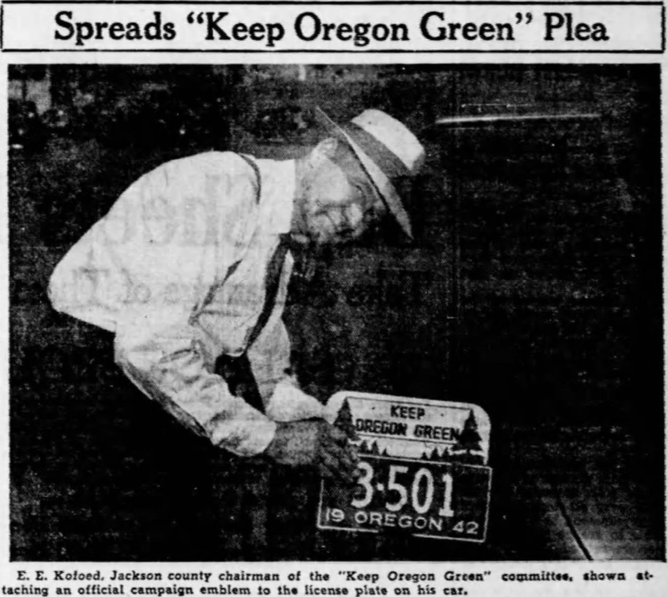Newspaper photo of a Keep Oregon Green license plate topper in 1942