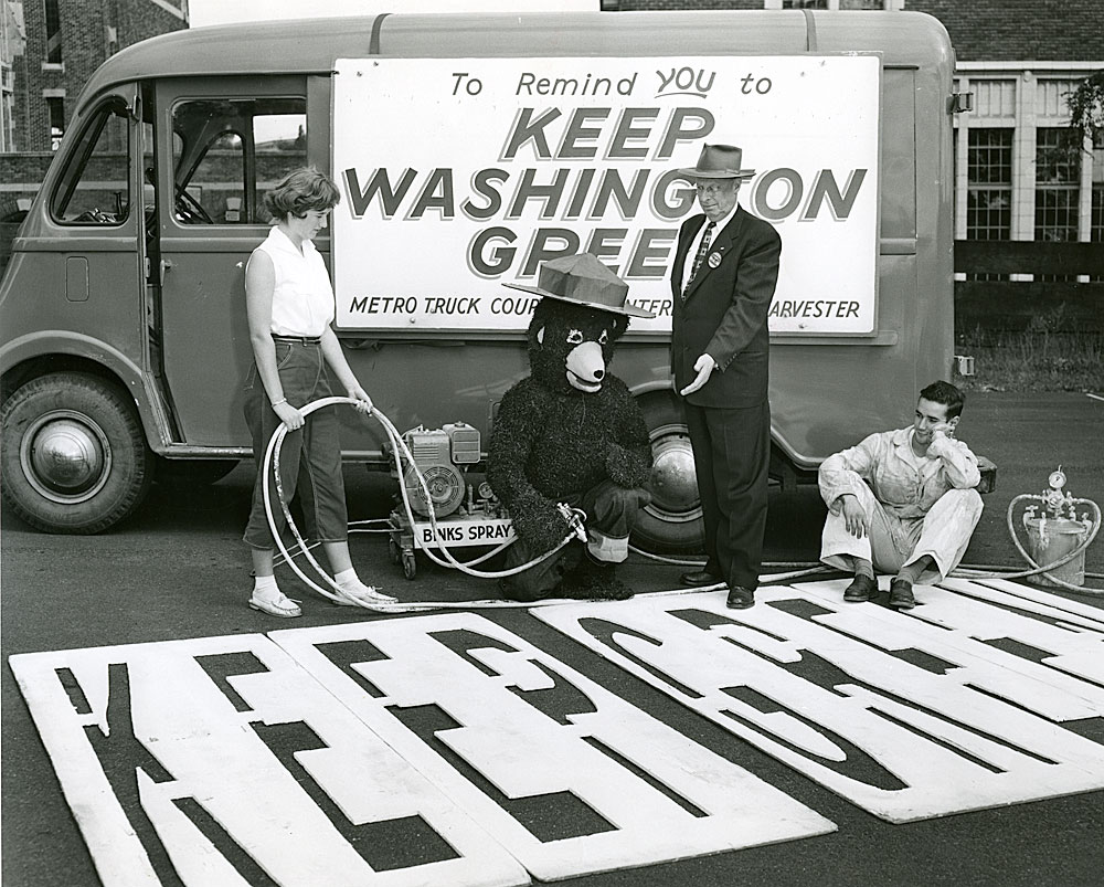Keep Washington Green road stenciling equipment